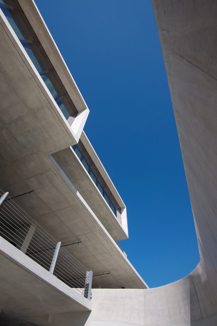 GLF Headquarters by Oppenheim Architecture