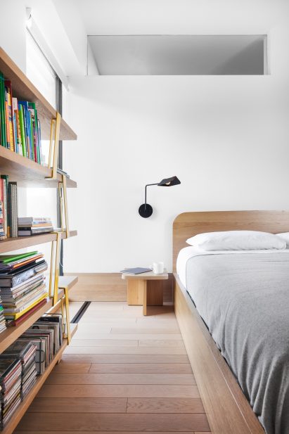Apartment in Habitat 67 by Rainville Sangaré