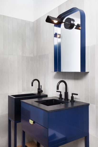 Apartment in Habitat 67 by Rainville Sangaré