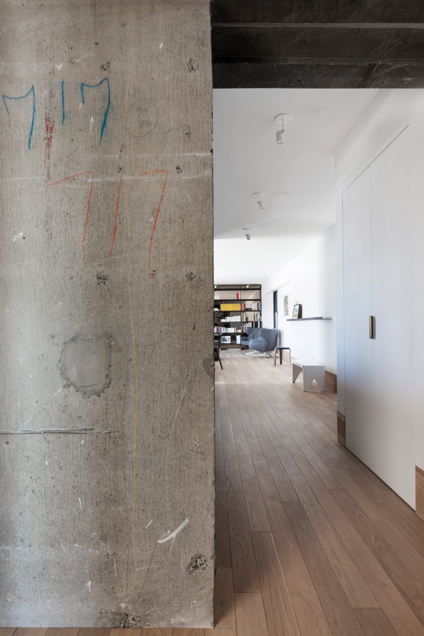 Apartment in Habitat 67 by Rainville Sangaré