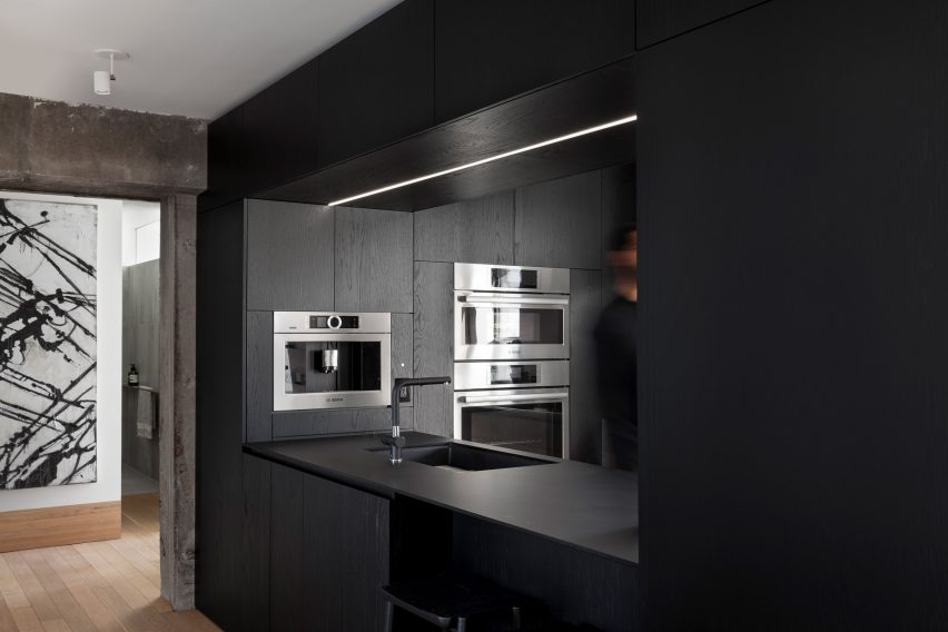 Apartment in Habitat 67 by Rainville Sangaré