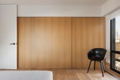Apartment in Habitat 67 by Rainville Sangaré