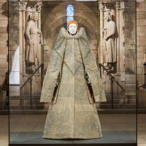 Heavenly Bodies at the MET