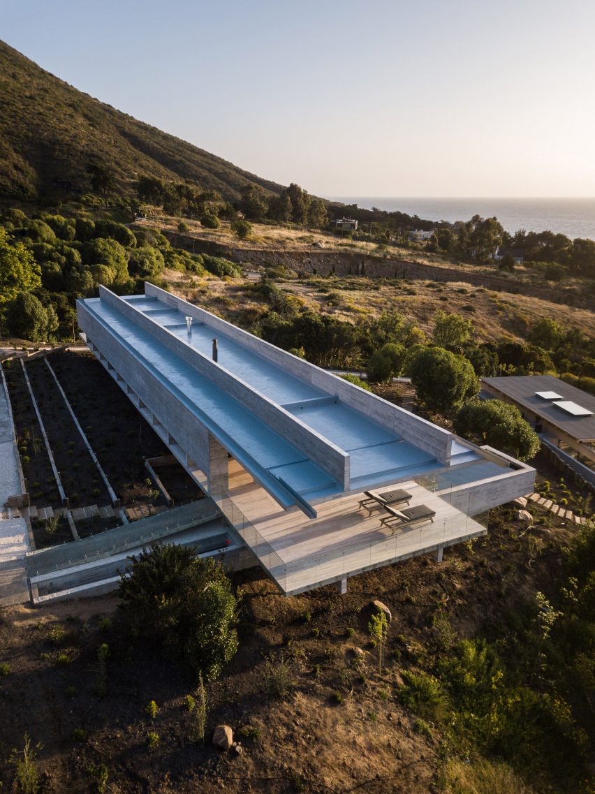House H by Felipe Assadi Arquitectos