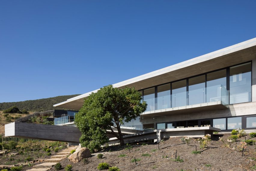 House H by Felipe Assadi Arquitectos