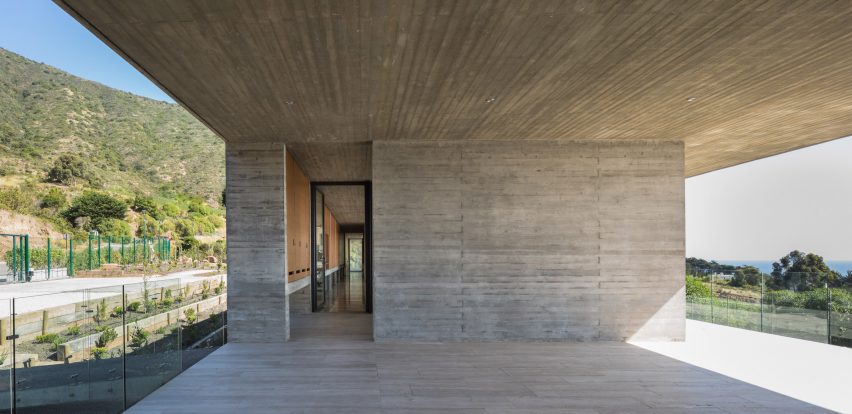 House H by Felipe Assadi Arquitectos