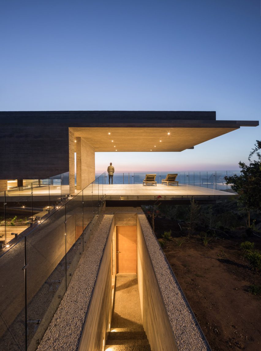 House H by Felipe Assadi Arquitectos