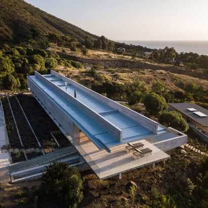 House H by Felipe Assadi Arquitectos