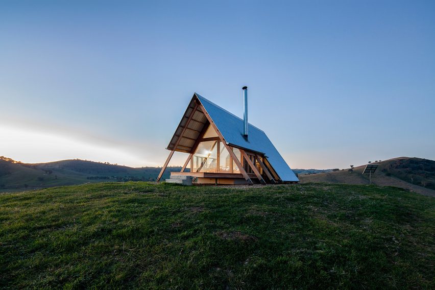 Kimo Hut by Anthony Hunt and Luke Stanley Architects