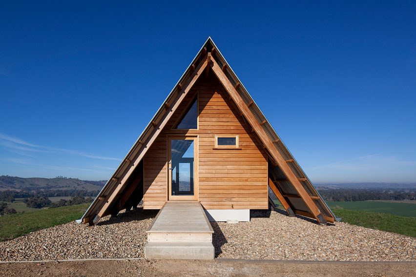 Kimo Hut by Anthony Hunt and Luke Stanley Architects
