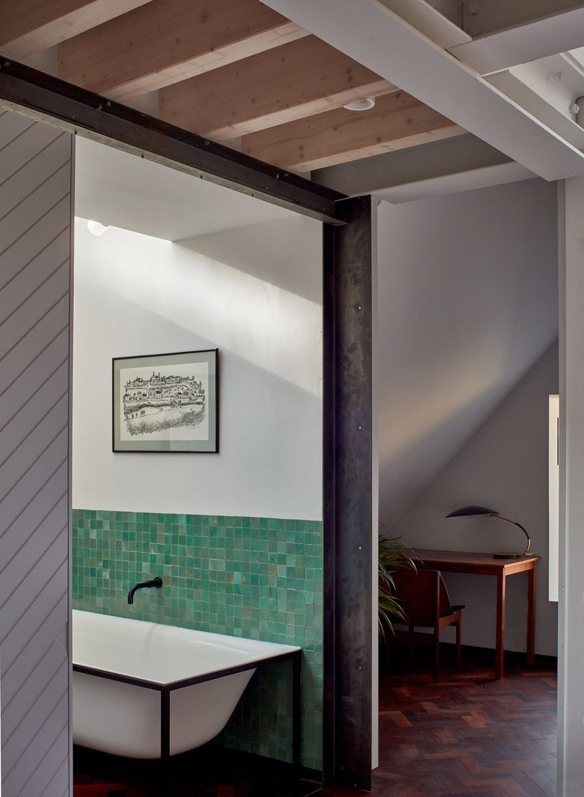 Makers House by Liddicoat & Goldhill