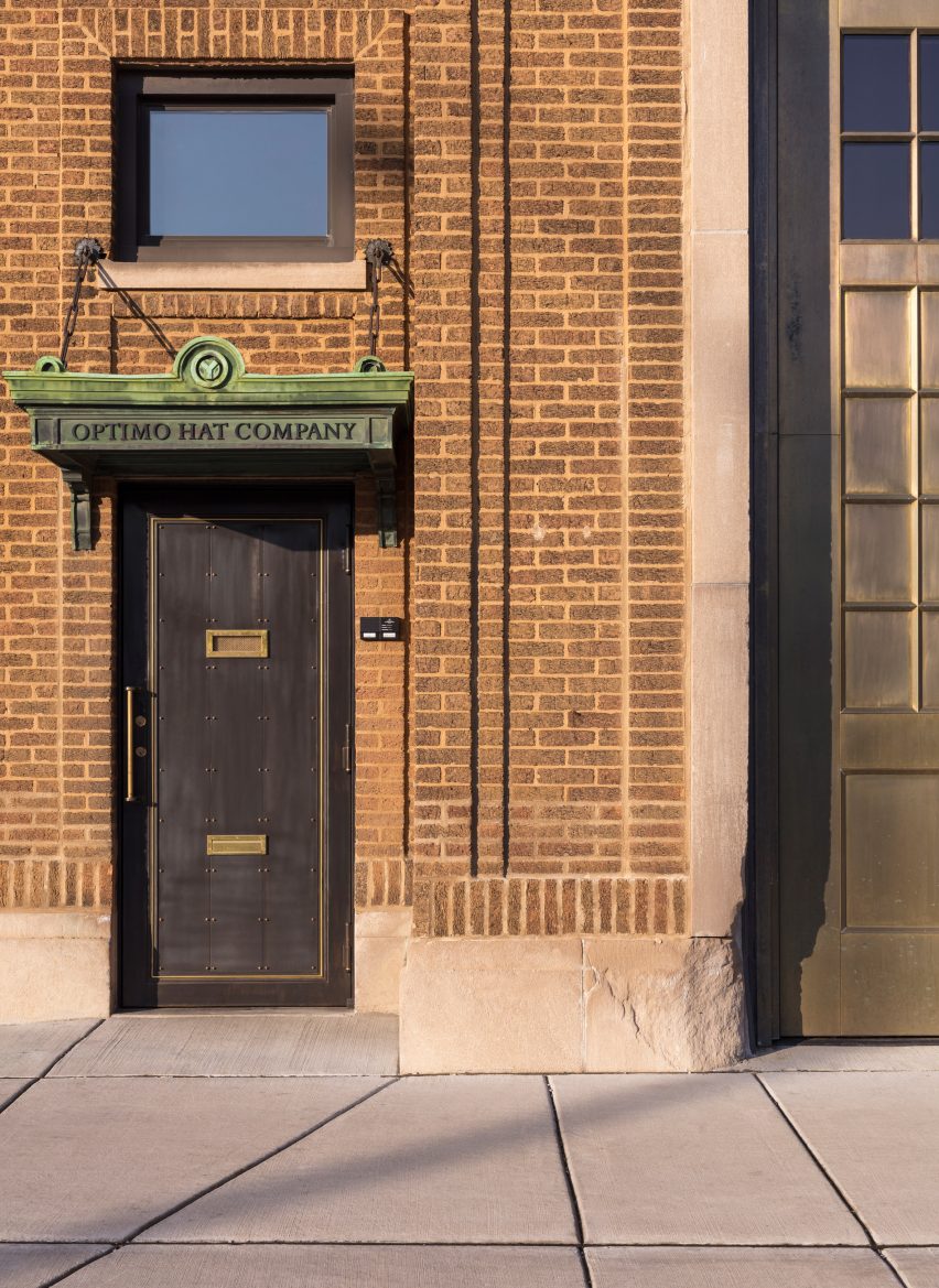 Optimo Hat Factory by SOM