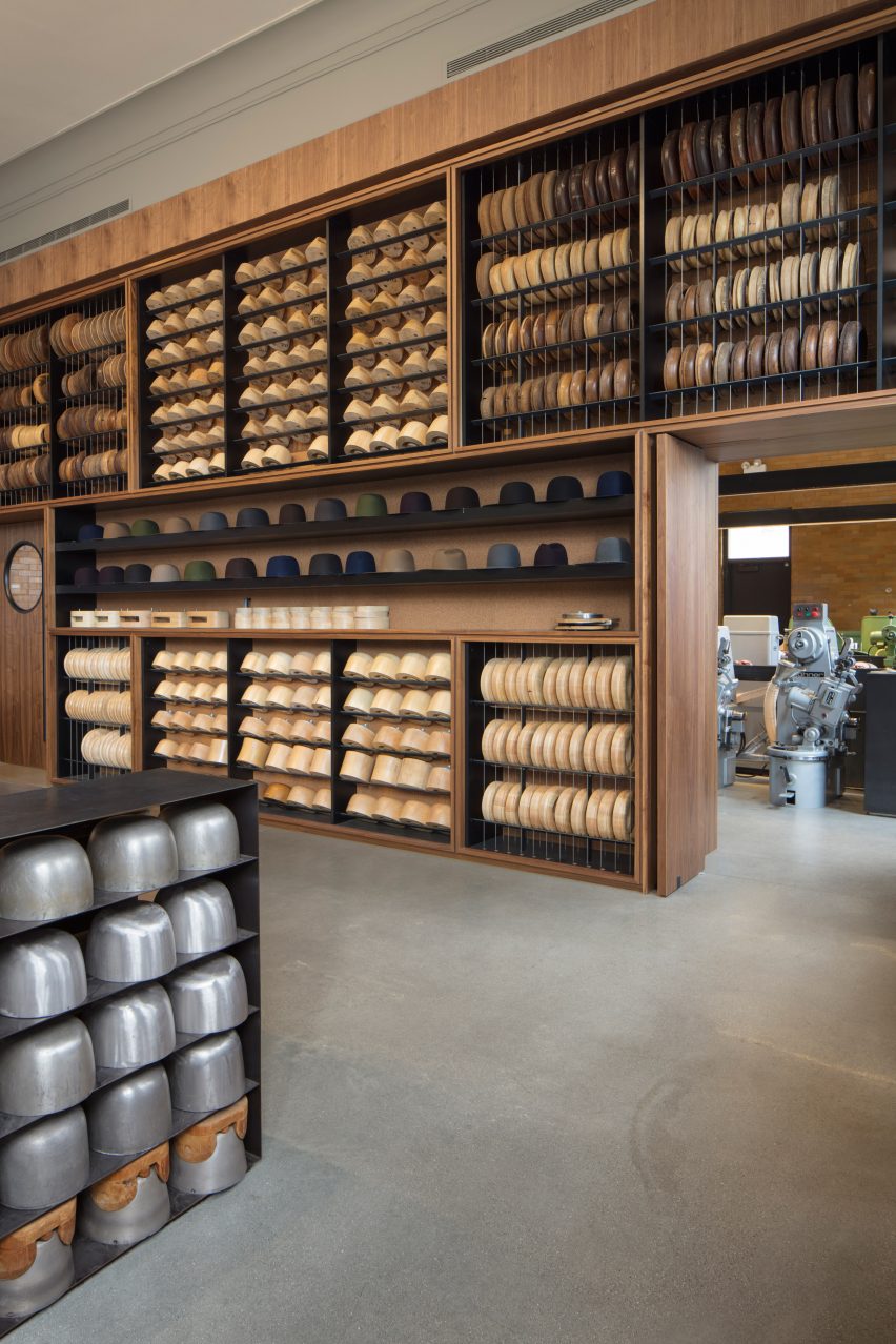 Optimo Hat Factory by SOM