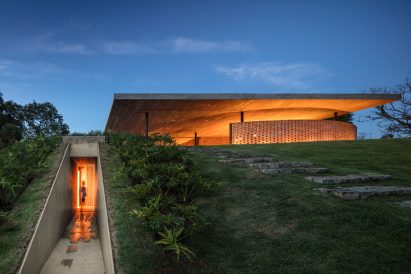 Planar House by Studio MK27