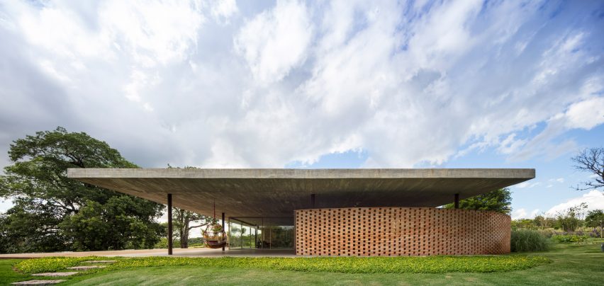 Planar House by Studio MK27