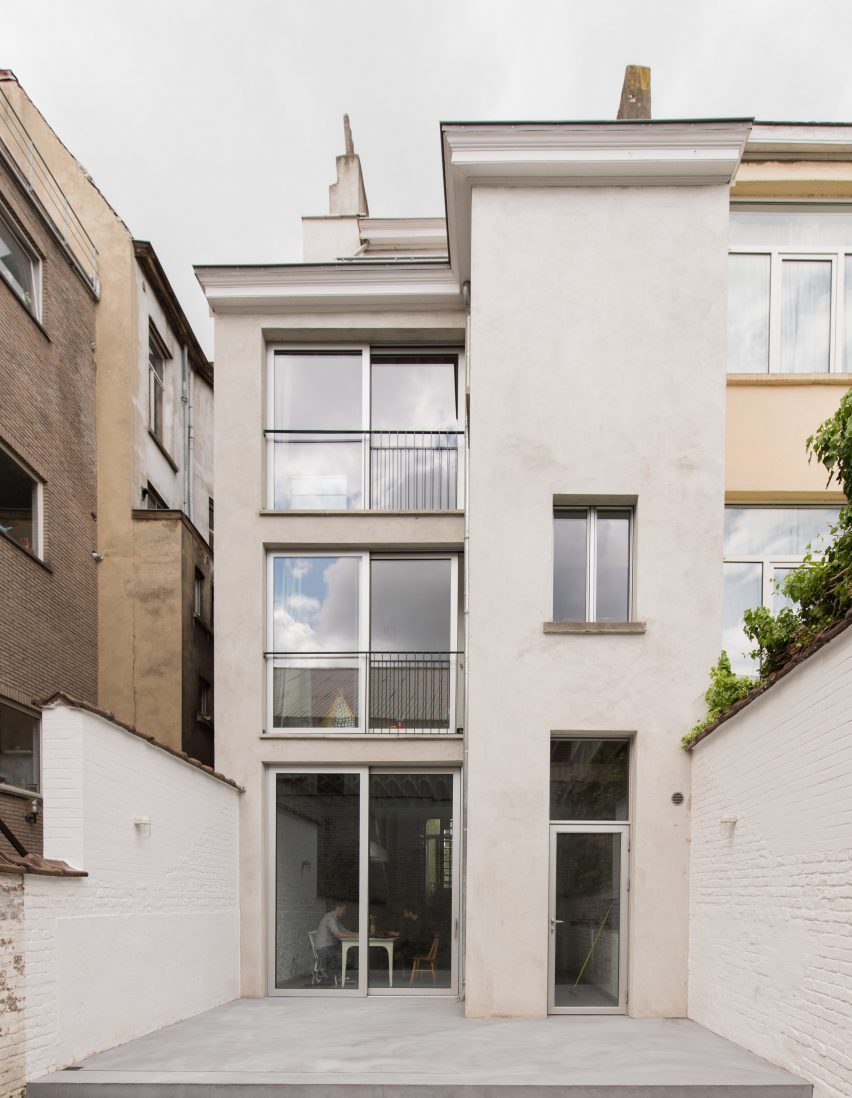 Renier Chalon by Mamout and AUXAU Atelier