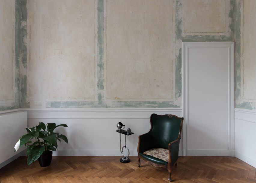 Renier Chalon by Mamout and AUXAU Atelier