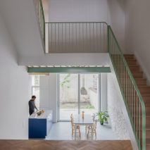 Renier Chalon by Mamout and AUXAU Atelier