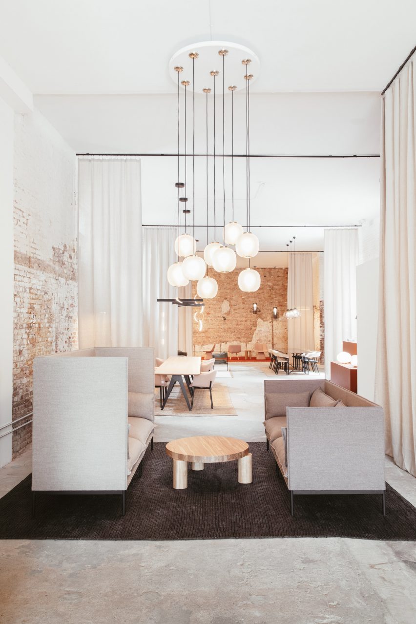 Resident New York Installation