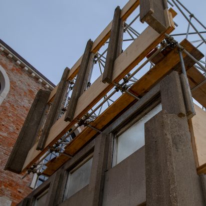 V&A unveils huge section of demolished Robin Hood Gardens at Venice Architecture Biennale