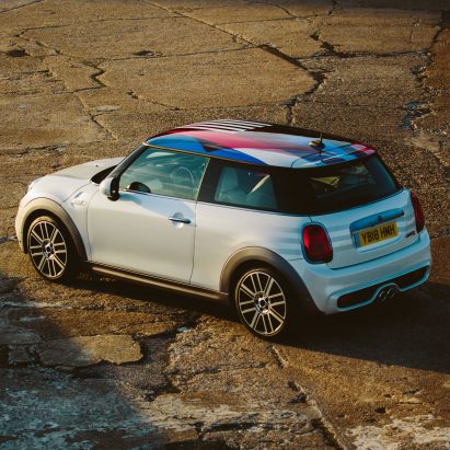 MINI commemorates royal wedding with one-off car design