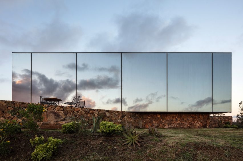 Sacromonte Landscape Hotel shelters by MAPA Architects