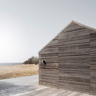 Latest Dezeen Weekly features a logo designed by Melania Trump and a Danish coastal home