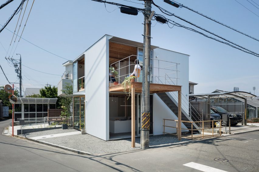 Square House by Suzuki Architects