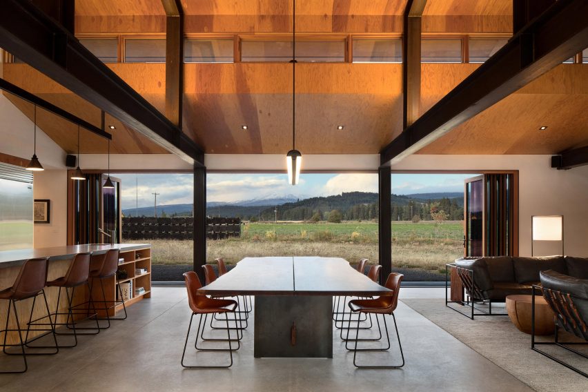Trout Lake Residence by Olson Kundig