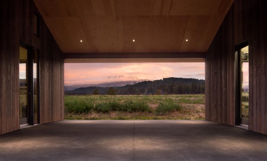 Trout Lake Residence by Olson Kundig