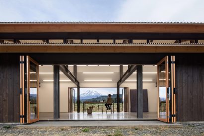 Trout Lake Residence by Olson Kundig