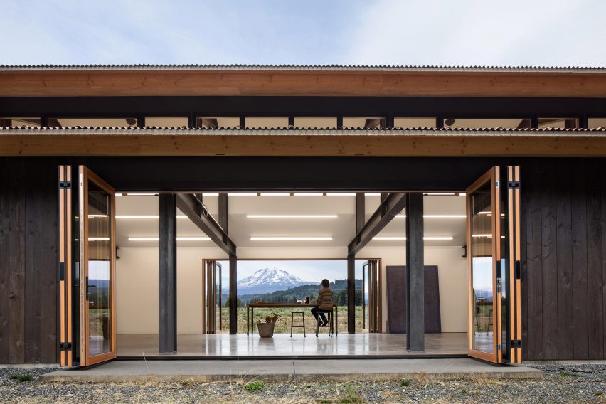 Trout Lake Residence by Olson Kundig