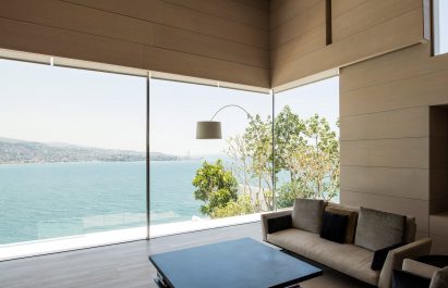 Victrocsa promo - AZ House by Nabil Gholam Architects