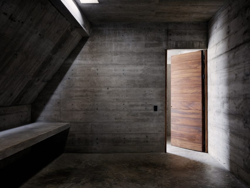 ZIcatela House by Ludwig Godefroy