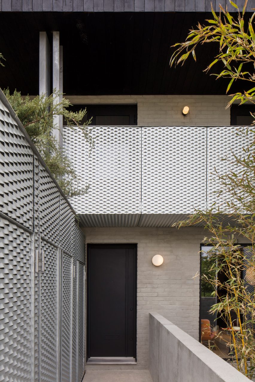 Albany Road by Emulsion