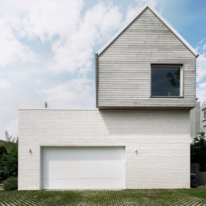 Atlantic Beach Residence by Bernheimer Architecture