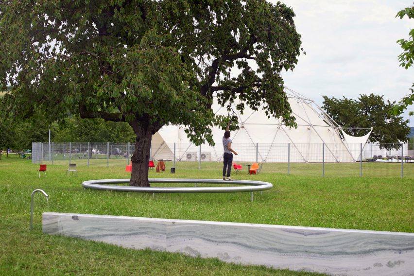 Ruisseau and Ring installation by the Bououllec brothers