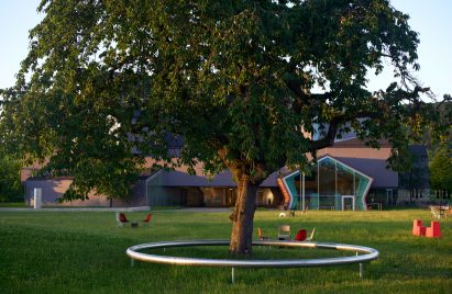 Ruisseau and Ring installation by the Bououllec brothers