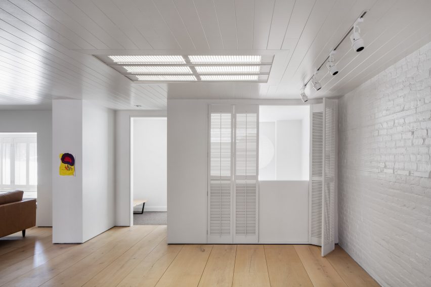 Bluecerigo Studios by Alain Carle Architecte