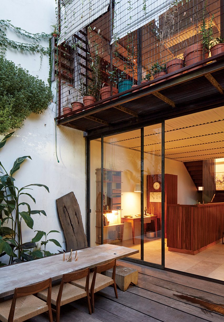 Casa Clara by Teresa Sarmiento and Nicolas Tovo