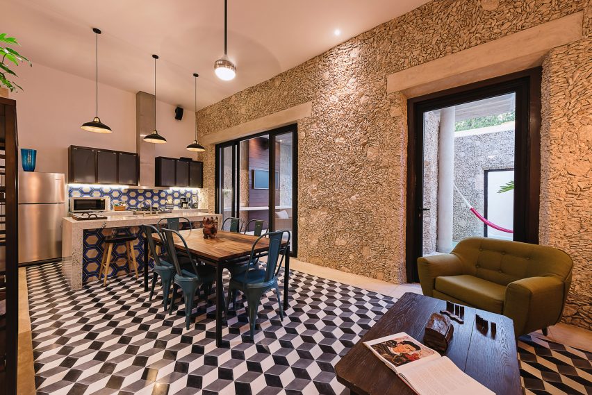 Casa Xólotl by Punto Arquitectónico