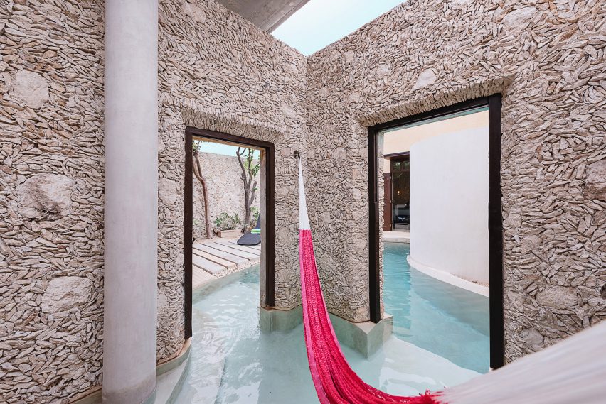 Casa Xólotl by Punto Arquitectónico