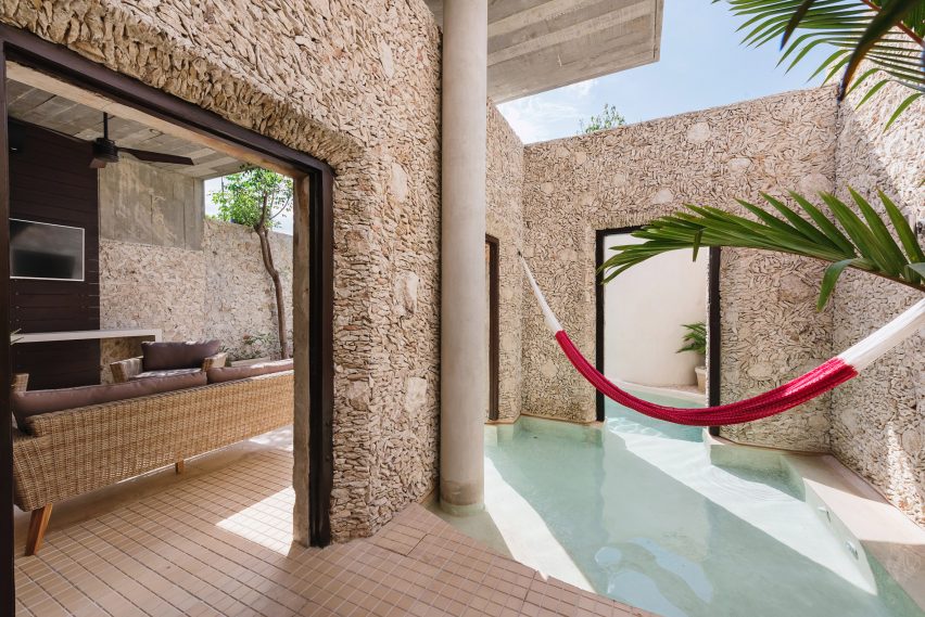 Casa Xólotl by Punto Arquitectónico