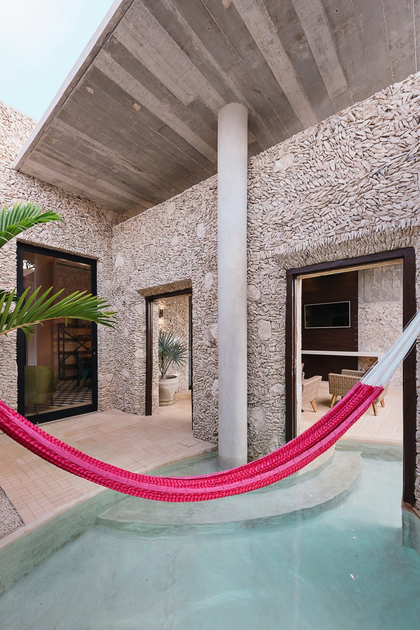 Casa Xólotl by Punto Arquitectónico