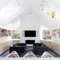 Case Room house by Geoffrey von Oeyen