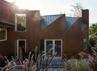 Case Room house by Geoffrey von Oeyen