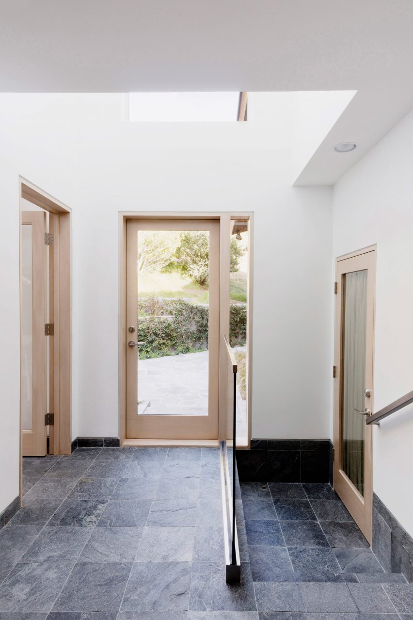 Case Room house by Geoffrey von Oeyen