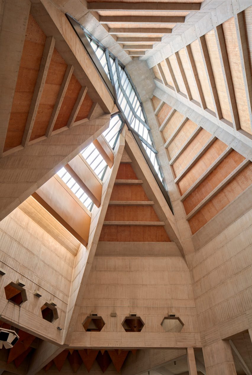 Clifton Cathedral refit by Purcell, photo by Phil Boorman