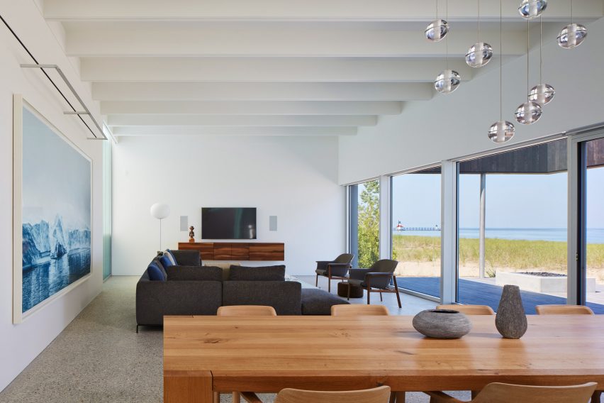 Courtyard House by John Ronan