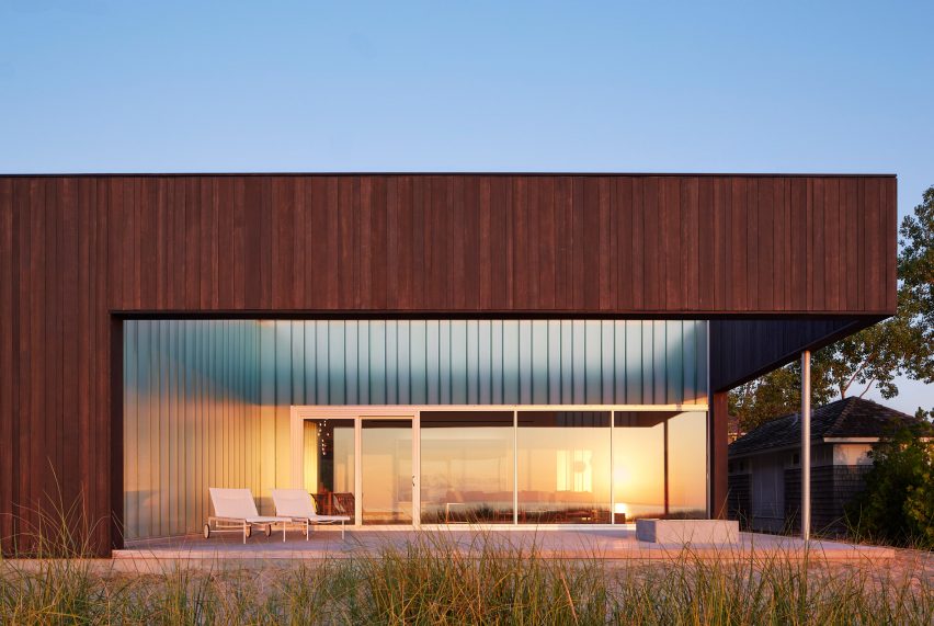 Courtyard House by John Ronan
